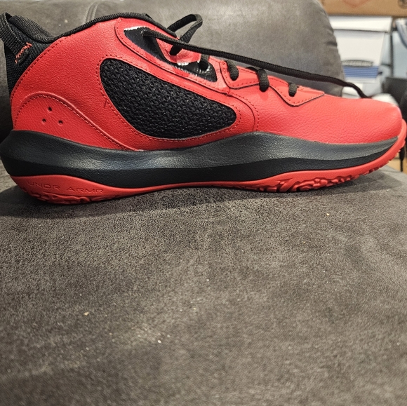 UA Lockdown 6, Men's Size 10.5 - Picture 3 of 8